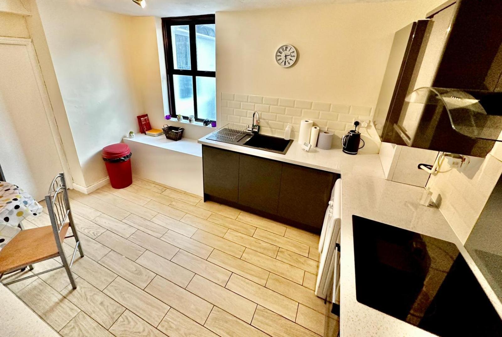 Apartment In Whitechapel *